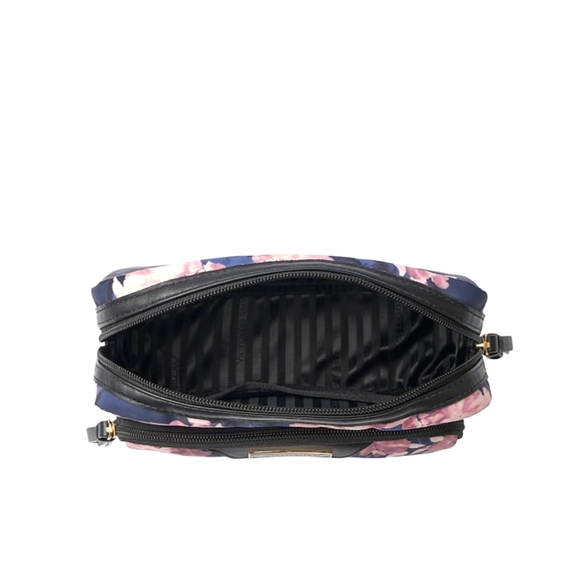 NEW Victoria's Secret Complete Carry all set in Night Bloom!! NEW W/TAGS - Picture 11 of 14